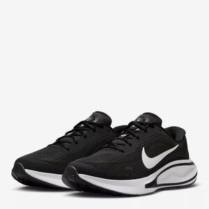 Nike Journey Run Running Shoe